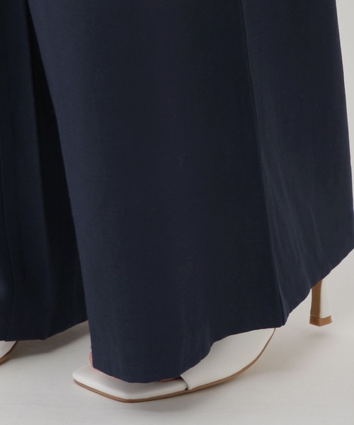 Love,Bonito(ラブボニート)の「モード ストレートレッグパンツ(その他パンツ・レディース・ベージュ・MEDIUM/LARGE/SMALL)」の10枚目の写真