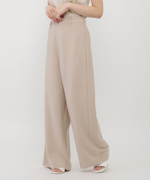 Love,Bonito(ラブボニート)の「モード ストレートレッグパンツ(その他パンツ・レディース・ベージュ・MEDIUM/LARGE/SMALL)」の18枚目の写真