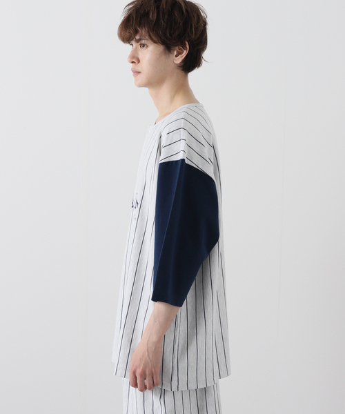 JOURNAL STANDARD(ジャーナルスタンダード)の「【YALE×JOURNAL STANDARD】別注 ベースボール ヘンリーネックTシャツ(Tシャツ/カットソー・メンズ・ホワイト/グレー・MEDIUM/LARGE)」の3枚目の写真