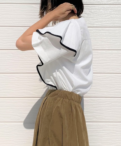 Q（キュー）の「バイカラーアシメブラウス（シャツ/ブラウス・レディース・ホワイト/ベージュ・MEDIUM）」の8枚目の写真