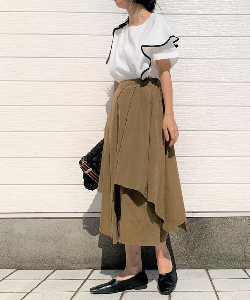 Q（キュー）の「バイカラーアシメブラウス（シャツ/ブラウス・レディース・ホワイト/ベージュ・MEDIUM）」の10枚目の写真