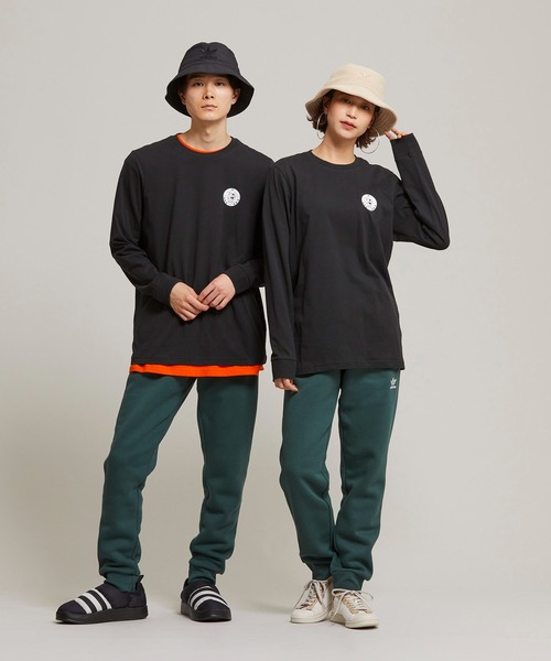 adidas(アディダス)の「ディズニー 長袖Tシャツ / ロンT / アディダスオリジナルス(Tシャツ/カットソー・メンズ・ホワイト/ブラック・SMALL/XX-LARGE/3XL/LARGE/X-LARGE/MEDIUM/X-SMALL)」の16枚目の写真