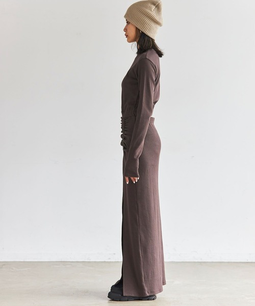 FIG&VIPER（フィグアンドバイパー）の「リブニットスリットギャザーロングワンピース（ワンピース・レディース・ブラック/モカ/ネイビー・FREE）」の8枚目の写真