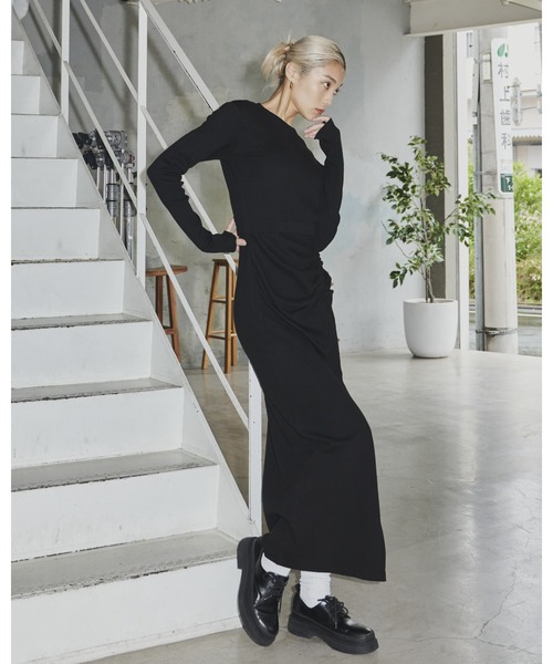 FIG&VIPER（フィグアンドバイパー）の「リブニットスリットギャザーロングワンピース（ワンピース・レディース・ブラック/モカ/ネイビー・FREE）」の5枚目の写真