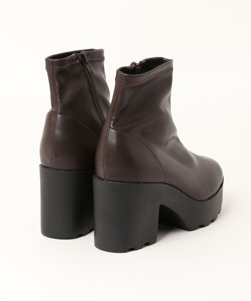 SpRay（スプレイ）の「厚底ストレッチショートブーツ（ブーツ・レディース・ブラック/ブラウン/アイボリー・MEDIUM/LARGE）」の4枚目の写真