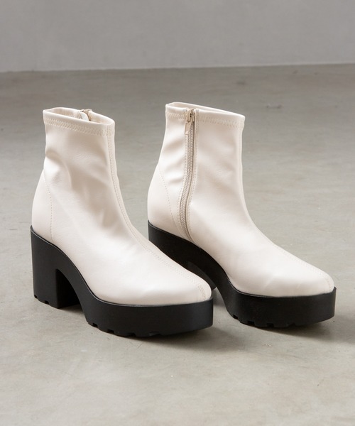 SpRay（スプレイ）の「厚底ストレッチショートブーツ（ブーツ・レディース・ブラック/ブラウン/アイボリー・MEDIUM/LARGE）」の17枚目の写真