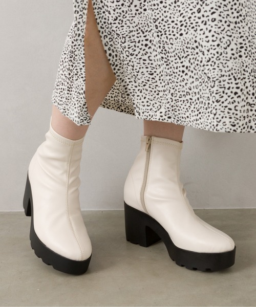 SpRay（スプレイ）の「厚底ストレッチショートブーツ（ブーツ・レディース・ブラック/ブラウン/アイボリー・MEDIUM/LARGE）」の16枚目の写真