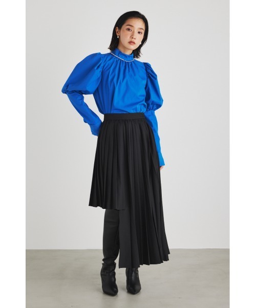 rienda(リエンダ)の「ハイネックギャザーパフスリーブブラウス(シャツ/ブラウス・レディース・ブラック/ブルー/ホワイト・FREE)」の6枚目の写真