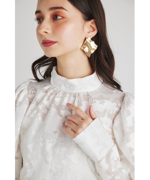 rienda(リエンダ)の「ハイネックギャザーパフスリーブブラウス(シャツ/ブラウス・レディース・ブラック/ブルー/ホワイト・FREE)」の15枚目の写真