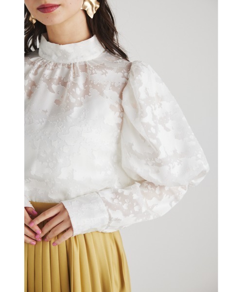 rienda(リエンダ)の「ハイネックギャザーパフスリーブブラウス(シャツ/ブラウス・レディース・ブラック/ブルー/ホワイト・FREE)」の16枚目の写真