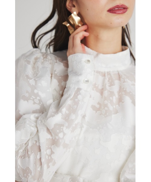 rienda(リエンダ)の「ハイネックギャザーパフスリーブブラウス(シャツ/ブラウス・レディース・ブラック/ブルー/ホワイト・FREE)」の17枚目の写真