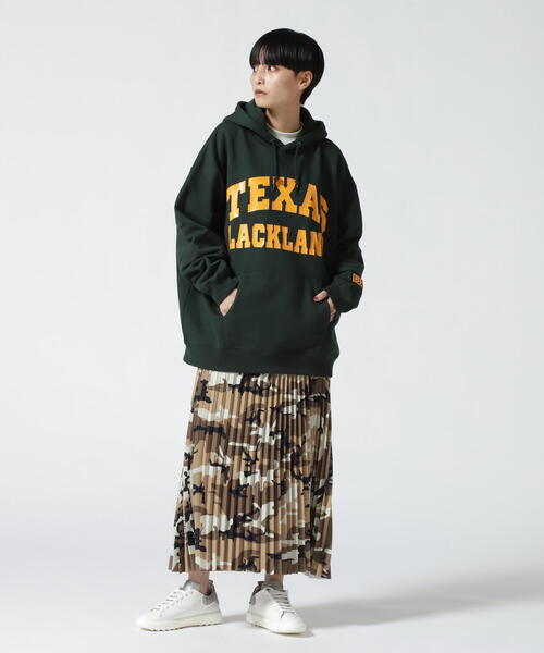 AVIREX（アヴィレックス）の「【WOMEN'S】PULL PARKA AIR FORCE BASE/ プルパーカーエアフォースベース（パーカー・レディース・ダークグリーン系/ネイビー/ブラック/ホワイト・F）」の4枚目の写真