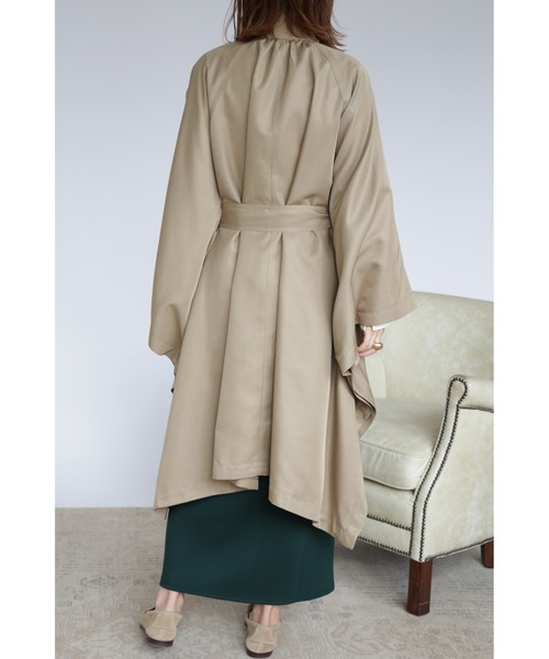 &. NOSTALGIA（アンドドットノスタルジア）の「【ZOZO限定】スクエアポンチョコート（トレンチコート・レディース・ブラック/ベージュ・FREE）」の10枚目の写真