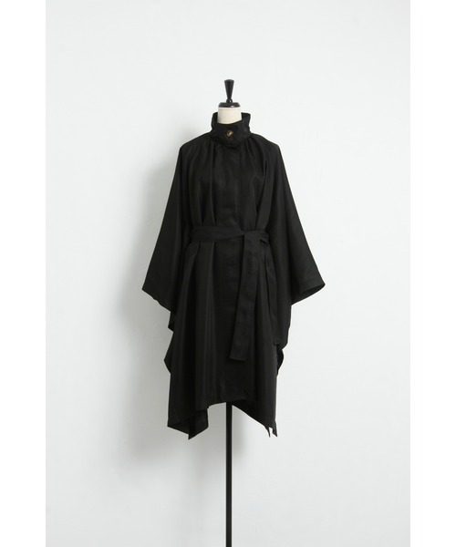 &. NOSTALGIA（アンドドットノスタルジア）の「【ZOZO限定】スクエアポンチョコート（トレンチコート・レディース・ブラック/ベージュ・FREE）」の17枚目の写真
