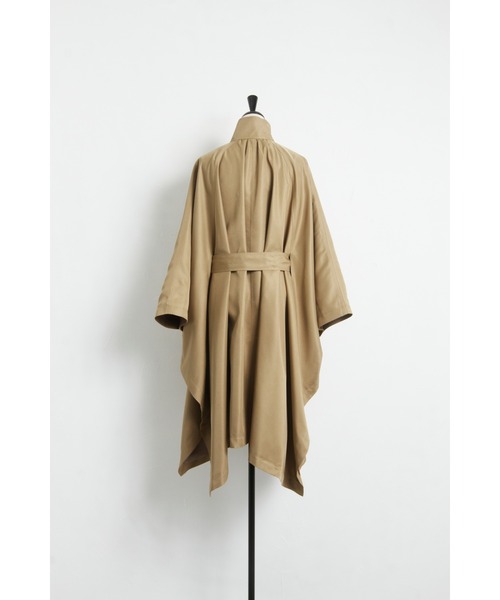 &. NOSTALGIA（アンドドットノスタルジア）の「【ZOZO限定】スクエアポンチョコート（トレンチコート・レディース・ブラック/ベージュ・FREE）」の20枚目の写真