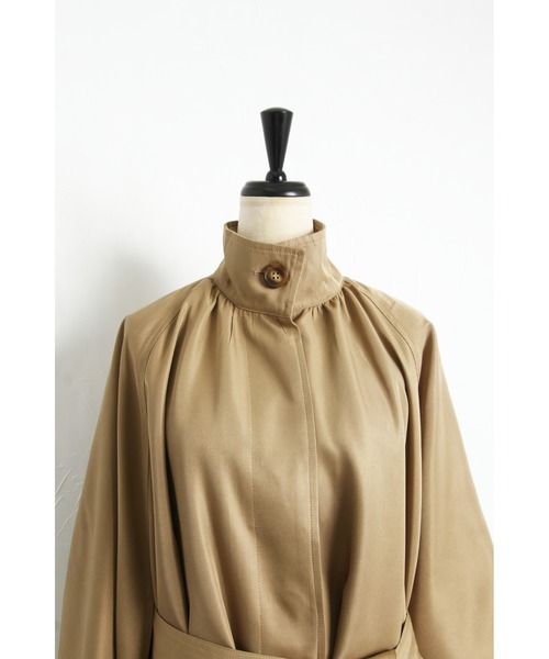 &. NOSTALGIA（アンドドットノスタルジア）の「【ZOZO限定】スクエアポンチョコート（トレンチコート・レディース・ブラック/ベージュ・FREE）」の21枚目の写真