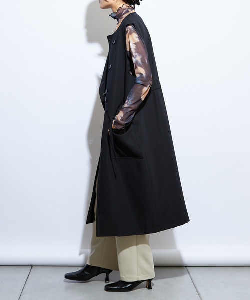 Lui's（ルイス）の「アシメボタンロングジレ（ベスト・レディース・オフホワイト/ブラック・FREE）」の13枚目の写真