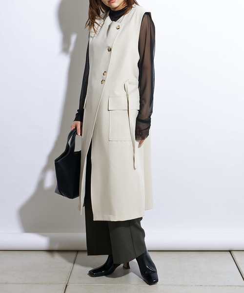 Lui's（ルイス）の「アシメボタンロングジレ（ベスト・レディース・オフホワイト/ブラック・FREE）」の7枚目の写真