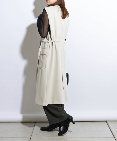 Lui's（ルイス）の「アシメボタンロングジレ（ベスト・レディース・オフホワイト/ブラック・FREE）」の8枚目の写真