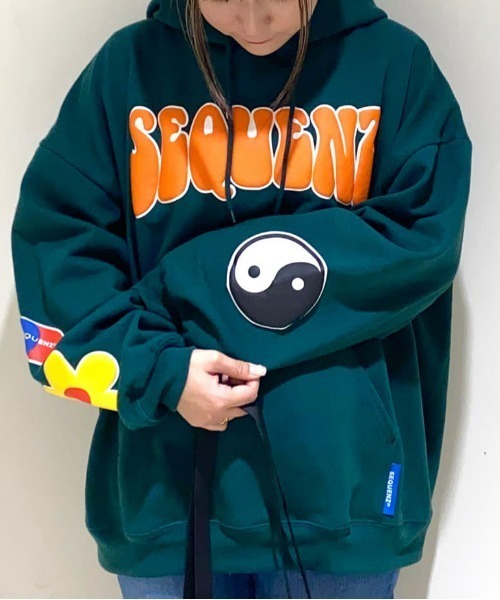 Right-on（ライトオン）の「発泡プリントパーカー（パーカー・レディース・グリーン/グレー/ブラック・L/M）」の3枚目の写真