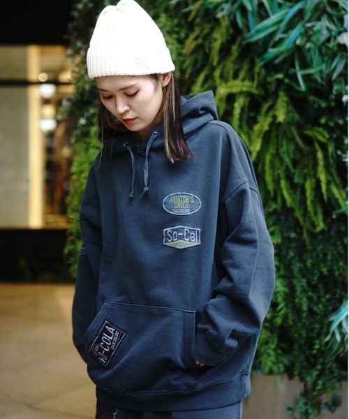 AVIREX（アヴィレックス）の「《直営店限定》WEST COAST FADE WASH PULLOVER PARKA/ ウエストコースト フェイドウォッシュ プルオーバーパーカー（パーカー・レディース・ブラック/ダークグリーン系/その他3・F）」の7枚目の写真