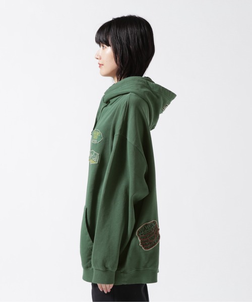 AVIREX（アヴィレックス）の「《直営店限定》WEST COAST FADE WASH PULLOVER PARKA/ ウエストコースト フェイドウォッシュ プルオーバーパーカー（パーカー・レディース・ブラック/ダークグリーン系/その他3・F）」の17枚目の写真