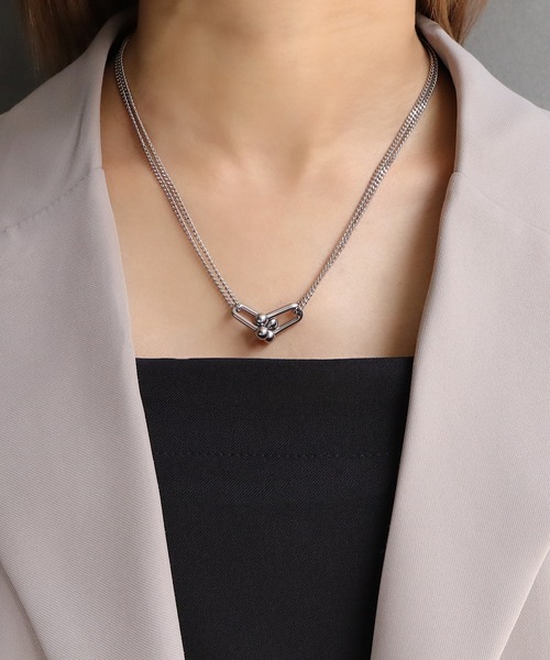 blackdia ocean(ブラックダイヤオーシャン)の「blackdia ocean ホースシューチェーンネックレス(ネックレス・レディース・シルバー/ゴールド/ピンクゴールド/ゴールド系その他/シルバー系その他・41cm/FREE)」の2枚目の写真