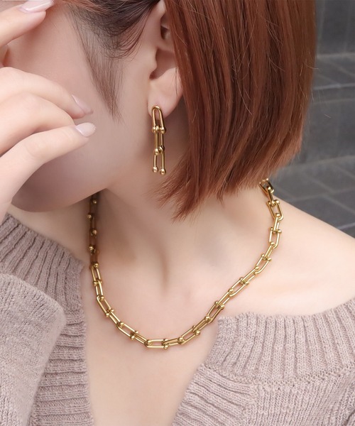 blackdia ocean(ブラックダイヤオーシャン)の「blackdia ocean ホースシューチェーンネックレス(ネックレス・レディース・シルバー/ゴールド/ピンクゴールド/ゴールド系その他/シルバー系その他・41cm/FREE)」の3枚目の写真