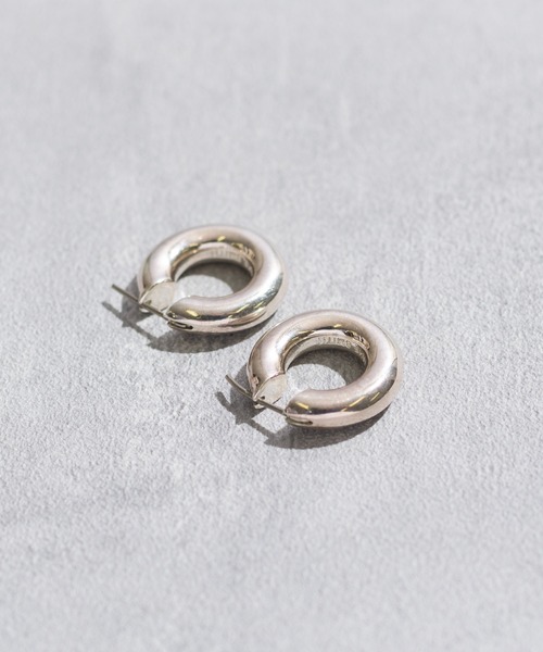 JANESMITH（ジェーンスミス）の「JANESMITH ジェーンスミス / TINY AND ROUND HOOP EARRING フープピアス / 23SAC-#736L（ピアス（両耳用）・レディース・シルバー/ゴールド・FREE）」の6枚目の写真