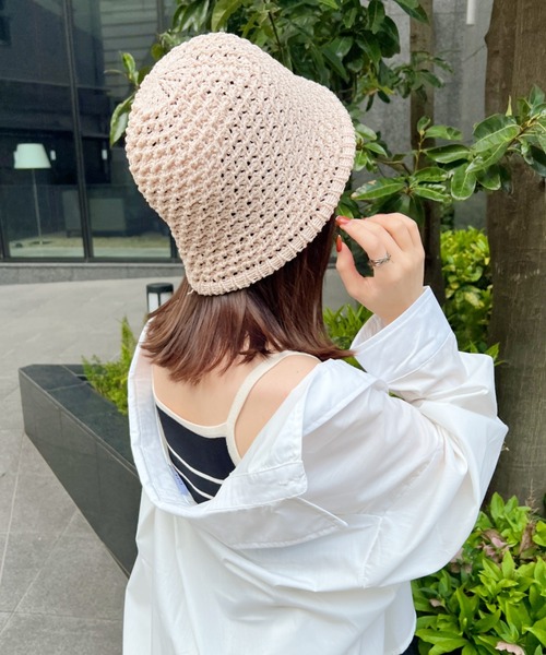 CLEA(クレア)の「クロシェ編みバケットハット(ハット・レディース・ブラック/アイボリー/ナチュラル・FREE)」の4枚目の写真