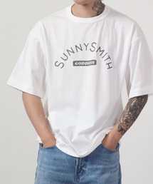 Sunny Smith（サニースミス）の「Sunnysmith へビーオンス Cool Smith ロゴプリント Tシャツ 半袖（Tシャツ/カットソー）」