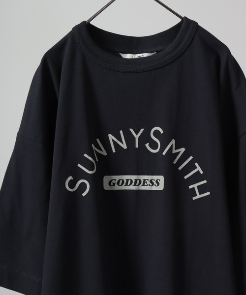 Sunny Smith(サニースミス)の「Sunnysmith へビーオンス Cool Smith ロゴプリント Tシャツ 半袖(Tシャツ/カットソー・メンズ・チャコールグレー/オフホワイト/レッド・M/L)」の9枚目の写真