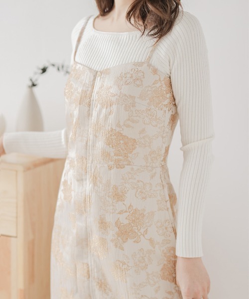 AMELY（エミリー）の「花柄ワンピース（ワンピース・レディース・ベージュ/ネイビー/ブルー・M/L）」の6枚目の写真