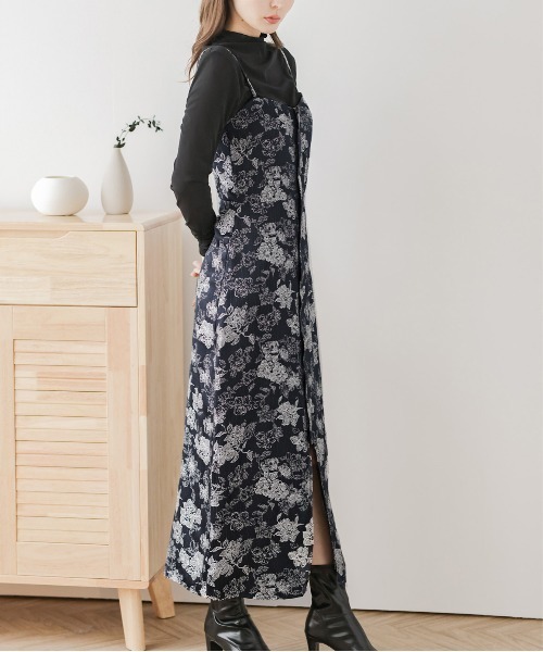 AMELY（エミリー）の「花柄ワンピース（ワンピース・レディース・ベージュ/ネイビー/ブルー・M/L）」の12枚目の写真