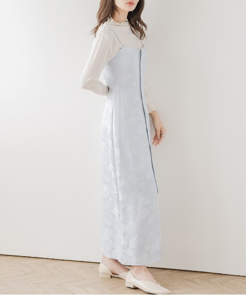 AMELY（エミリー）の「花柄ワンピース（ワンピース・レディース・ベージュ/ネイビー/ブルー・M/L）」の7枚目の写真
