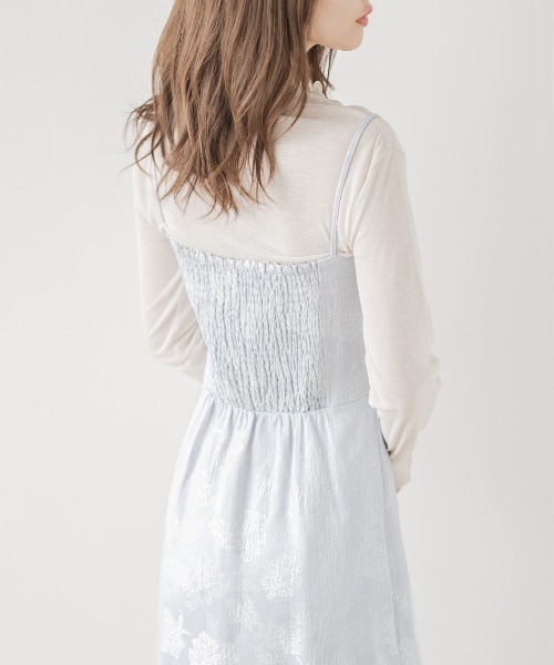AMELY（エミリー）の「花柄ワンピース（ワンピース・レディース・ベージュ/ネイビー/ブルー・M/L）」の4枚目の写真