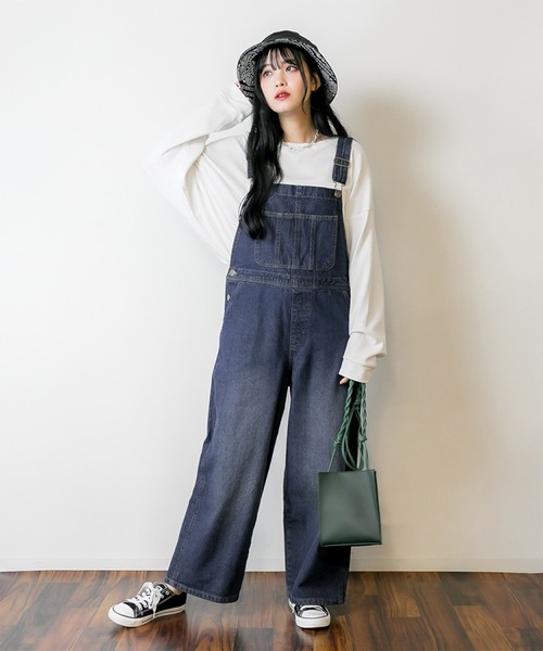 atONE（アットワン）の「atONE 大人カジュアルデニムサロペット（サロペット/オーバーオール・レディース・ネイビー/ライトブルー/ダークネイビー/ブルー/グレー系その他6・LL/4L/L/3L/M）」の15枚目の写真
