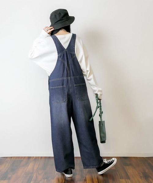 atONE（アットワン）の「atONE 大人カジュアルデニムサロペット（サロペット/オーバーオール・レディース・ネイビー/ライトブルー/ダークネイビー/ブルー/グレー系その他6・LL/4L/L/3L/M）」の17枚目の写真