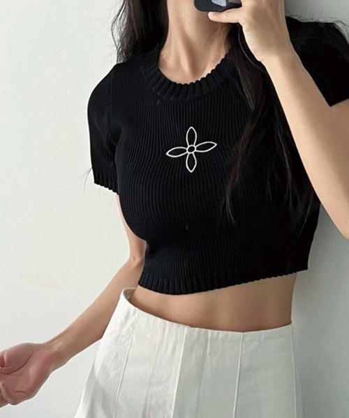 SPIGA(スピーガ)の「フラワー刺繍サマーリブニット(ニット/セーター・レディース・ブラック/ホワイト/ブルー・FREE)」の16枚目の写真