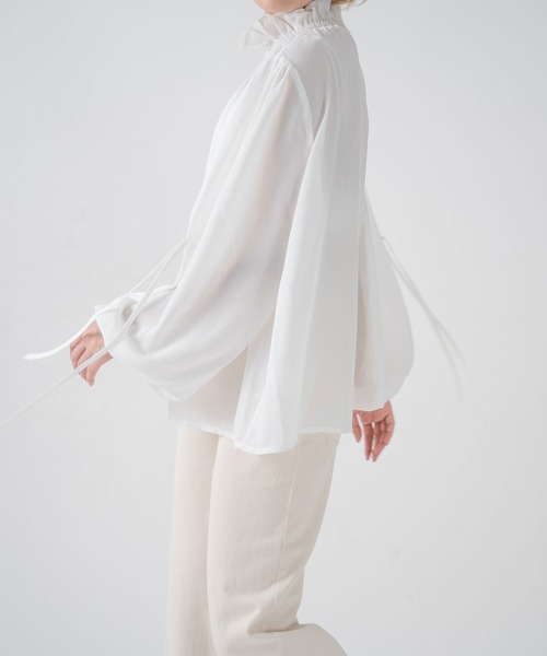 qumerry.（キュメリ）の「袖ボリュームシャツ（シャツ/ブラウス・レディース・ブラック/ホワイト・FREE）」の17枚目の写真