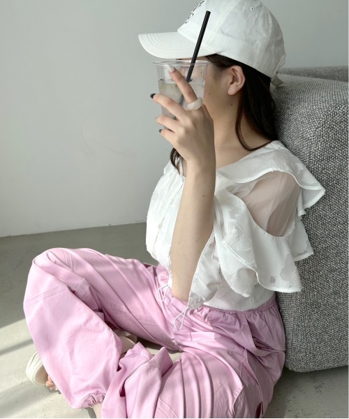 OLIVE des OLIVE（オリーブデオリーブ）の「オープンフリル袖ブラウス　1031040240（シャツ/ブラウス・レディース・ブラック/オフホワイト/ラベンダー/ブラック系その他・FREE）」の5枚目の写真