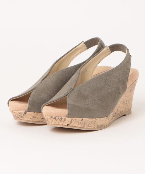 Piedi Nudi（ピエディヌーディ）の「美脚Vカットデザイン ウェッジソールサンダル（サンダル・レディース・グレイッシュベージュ/ラベンダー/キャメル/イエロー/ブラック/ネイビー/ダークベージュ/カーキ・S/M/L/LL）」の4枚目の写真