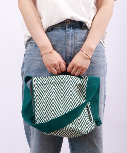 ROOTOTE(ルートート)の「ROOTOTE エスニックファブリック2WAYミニトートバッグ(トートバッグ・メンズ・ブラック系/グリーン系/ネイビー系/イエロー系/オレンジ系・FREE)」の3枚目の写真