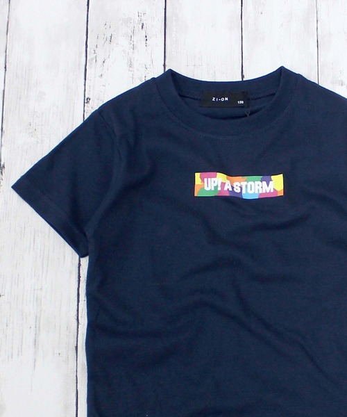 ZI-ON(ジーオン)の「ボックスロゴプリント半袖Tシャツ(Tシャツ/カットソー・キッズ・ロイヤルブルー/グリーン/ブラック系その他/ベージュ系その他/レッド/ピンク/ミント/モカ/グレー系その他/ホワイト系その他/ブラウン系その他/ブラック/ブラック系その他2/ベージュ/オフホワイト/杢グレー/ネイビー/ホワイト系その他2/その他3/その他2・100cm/110cm/120cm/130cm/140cm/150cm/160cm)」の15枚目の写真