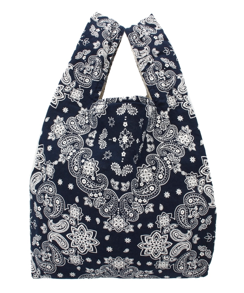 Ray BEAMS（レイビームス）の「MASTER&Co. / バンダナ トートバッグ（トートバッグ・レディース・レッド/ネイビー・ONE SIZE）」の2枚目の写真