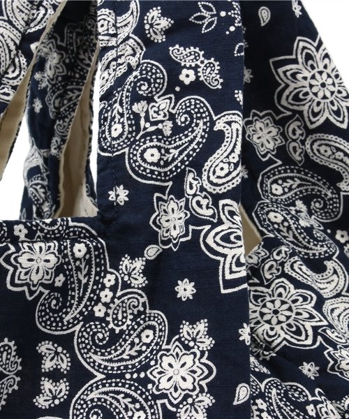 Ray BEAMS（レイビームス）の「MASTER&Co. / バンダナ トートバッグ（トートバッグ・レディース・レッド/ネイビー・ONE SIZE）」の6枚目の写真