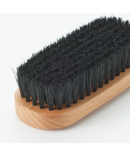 無印良品（ムジルシリョウヒン）の「ブナ材洋服ブラシ　豚毛・約幅６．５×長さ２４ｃｍ（ランドリーグッズ・メンズ・ナチュラル・FREE）」の5枚目の写真