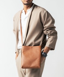 MURA | 牛革 マグネットボタン付 薄マチ 縦型 サコッシュ ショルダーバッグ(ショルダーバッグ)