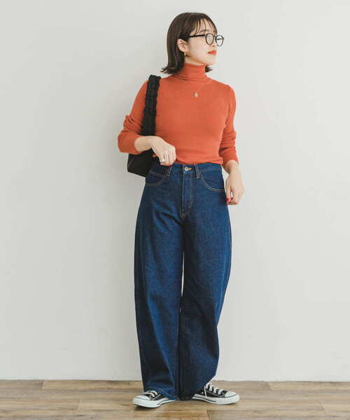 ITEMS URBANRESEARCH(アイテムズ アーバンリサーチ)の「『洗濯可』モチモチタートルネックニット(ニット/セーター・レディース・ブラック/レッド/オレンジ/アイボリー・FREE)」の20枚目の写真