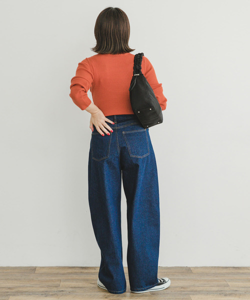 ITEMS URBANRESEARCH(アイテムズ アーバンリサーチ)の「『洗濯可』モチモチタートルネックニット(ニット/セーター・レディース・ブラック/レッド/オレンジ/アイボリー・FREE)」の21枚目の写真